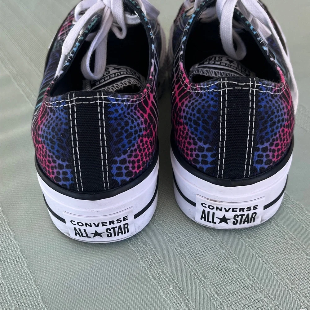 Converse Low Top Sneakers Black with Pink and Blue Gradient Croc Print Size 8 - Picture 3 of 8